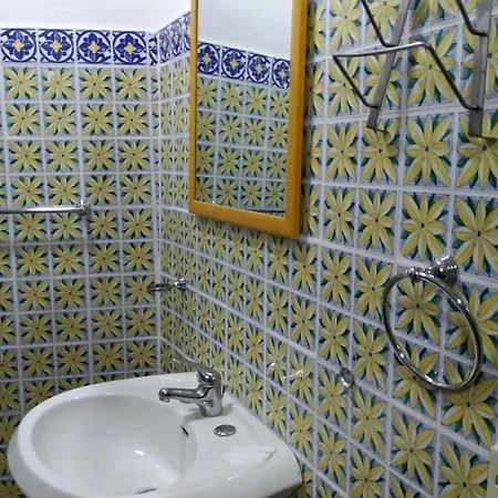 Port Village Vesuvius Bed & Breakfast *